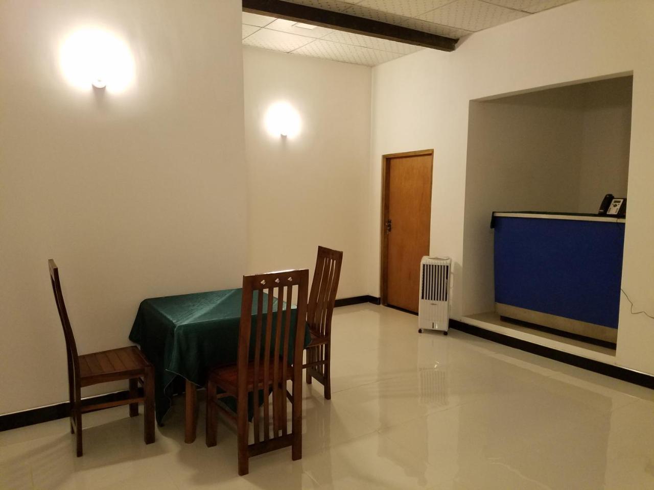 Yashumi Homestay Дамбула Екстериор снимка
