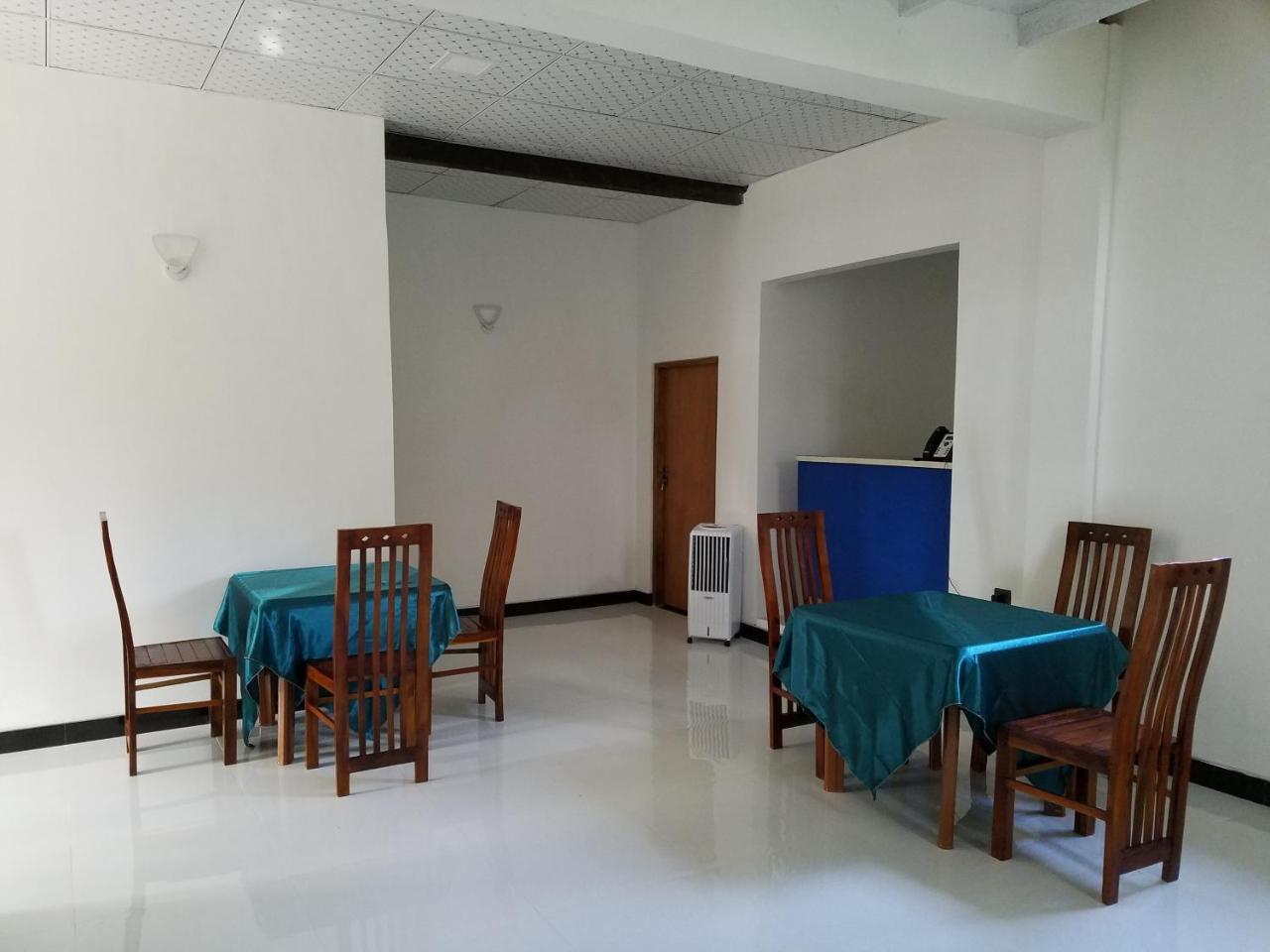 Yashumi Homestay Дамбула Екстериор снимка