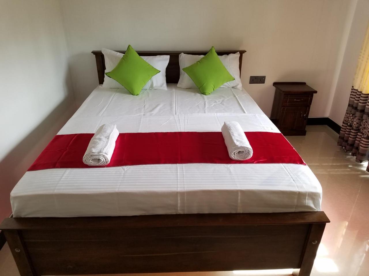 Yashumi Homestay Дамбула Екстериор снимка